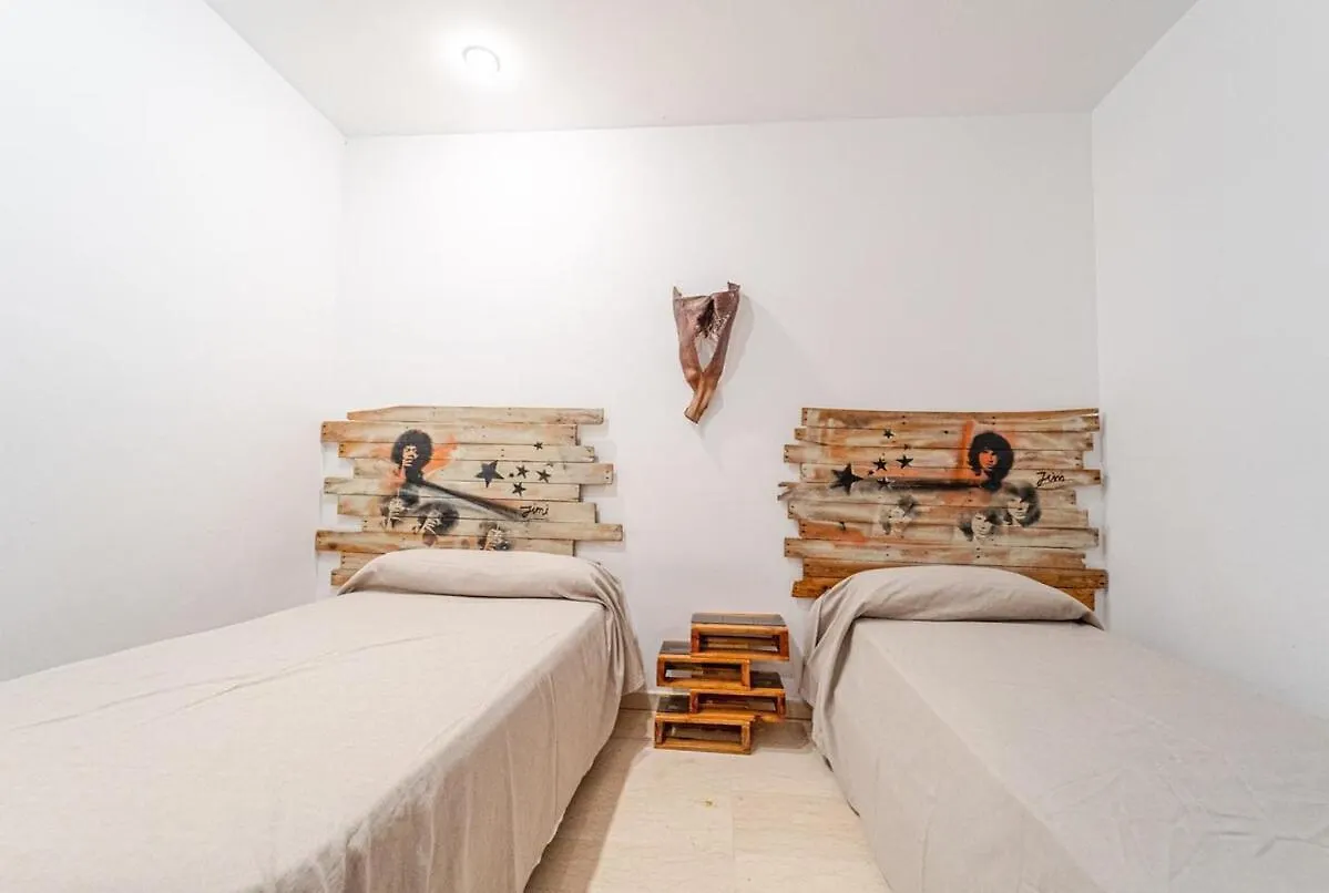 Appartement Amazing Seafront Apt Den Bossa 3 BALEARIC ISLANDS